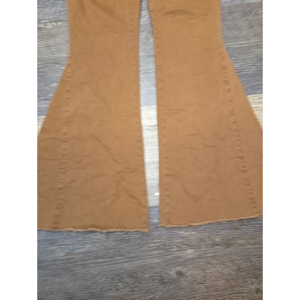 Newbury Kustom Tan Flare Raw Hem Pull On Jeans - Picture 5 of 11